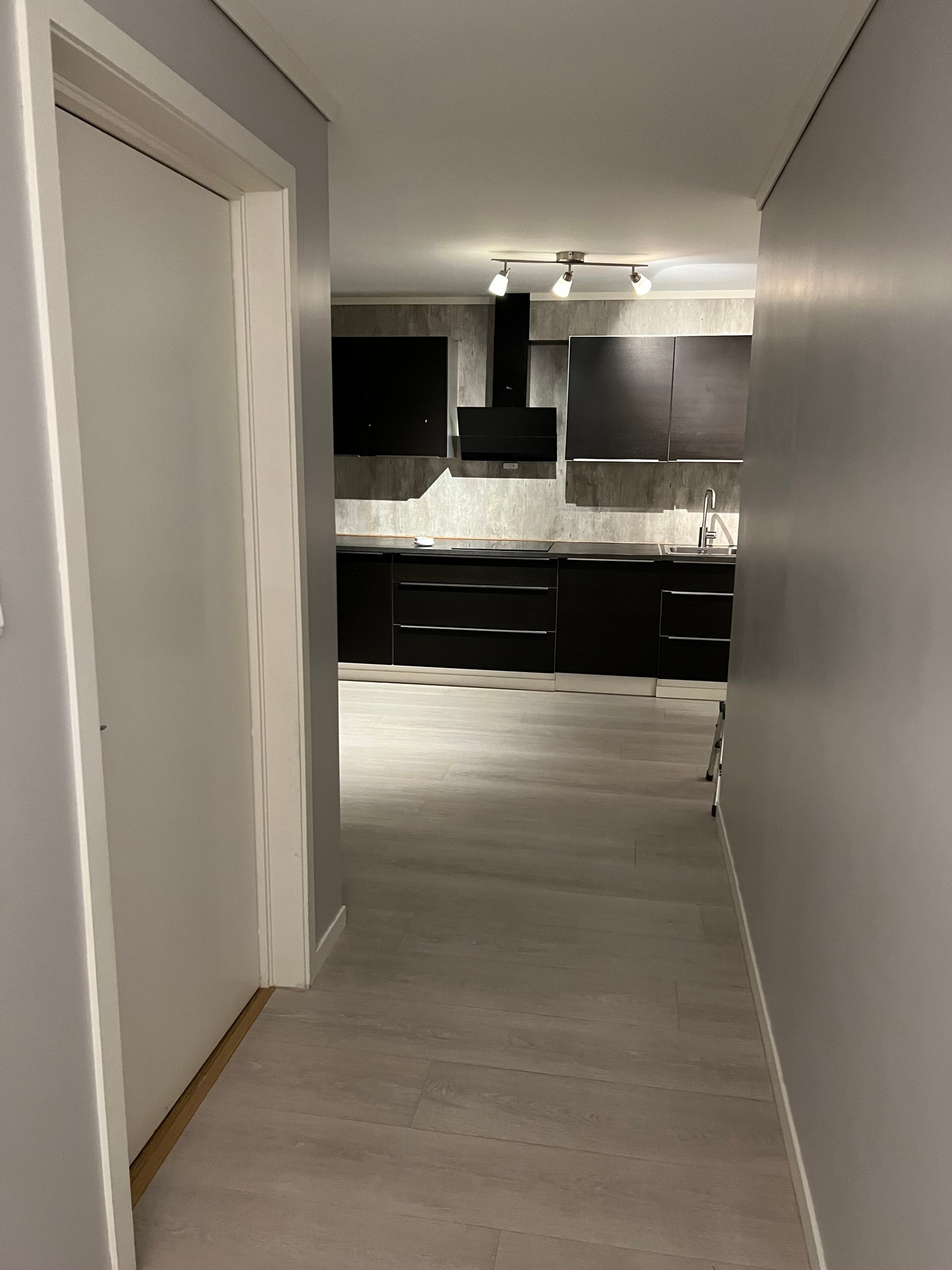 Dør til soverom til venstre Galleribilde