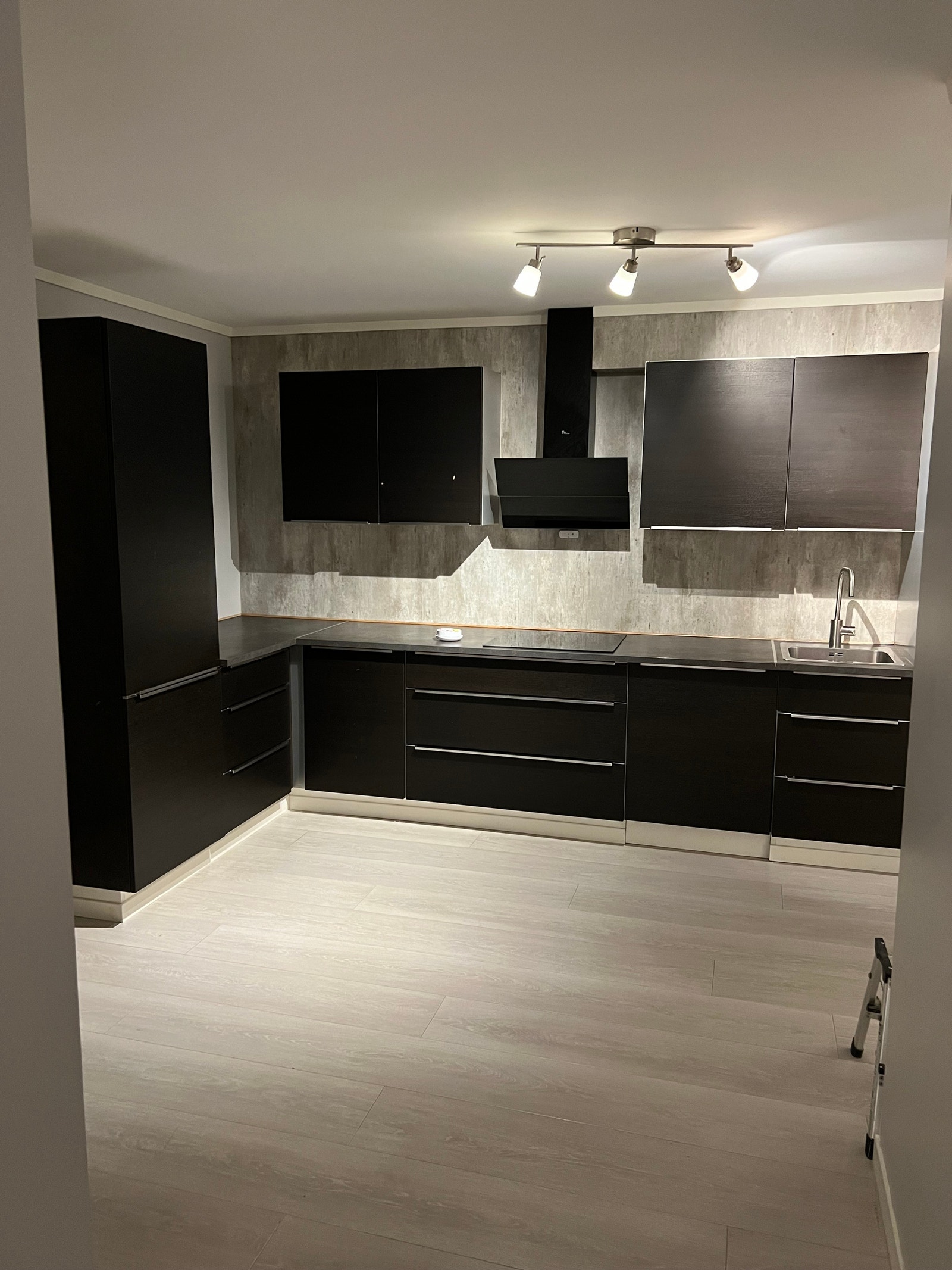 Integrert komplett kjøkken Galleribilde