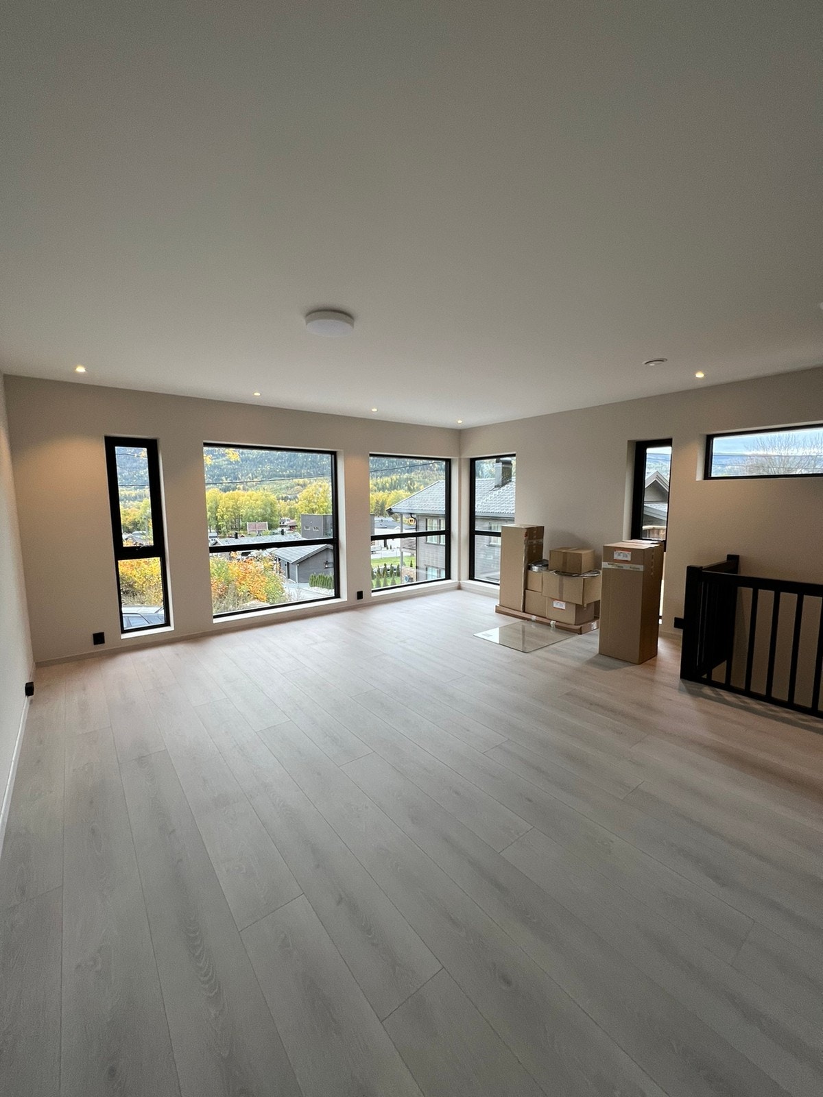 Stue 2 etg Galleribilde