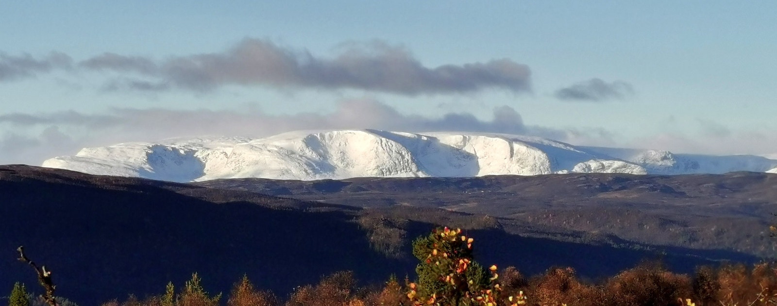 8.sept. 22. Hallingskarvet zooma litt inn.
Foto: Nils Medgard Galleribilde