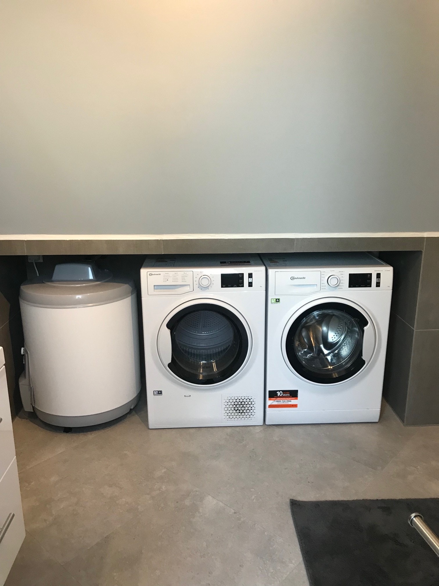 Vaskemaskin og tørketrommel loft Galleribilde