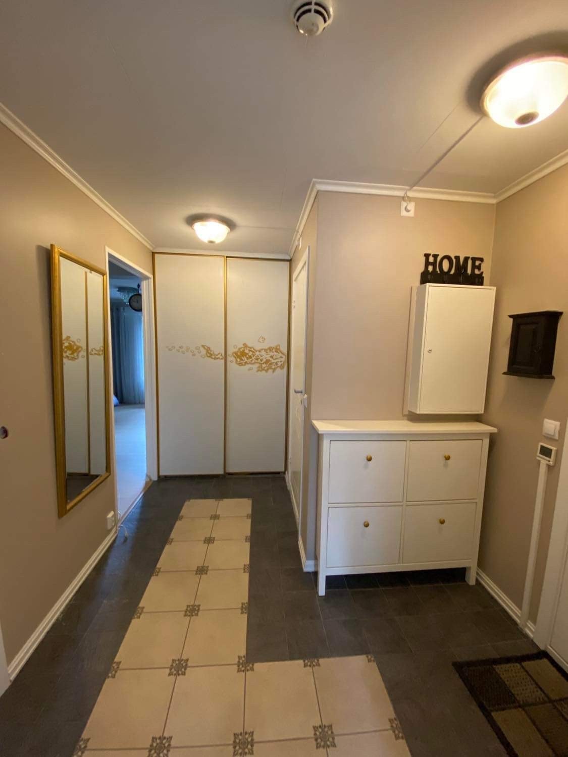 Entre med varmegulv Galleribilde