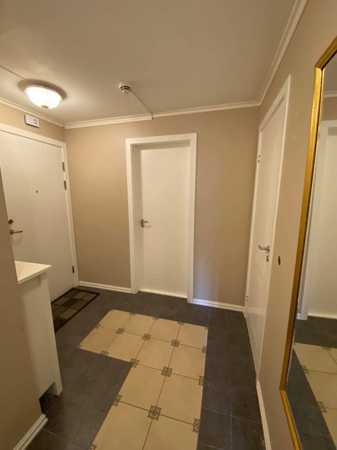 Entre med varmegulv Galleribilde