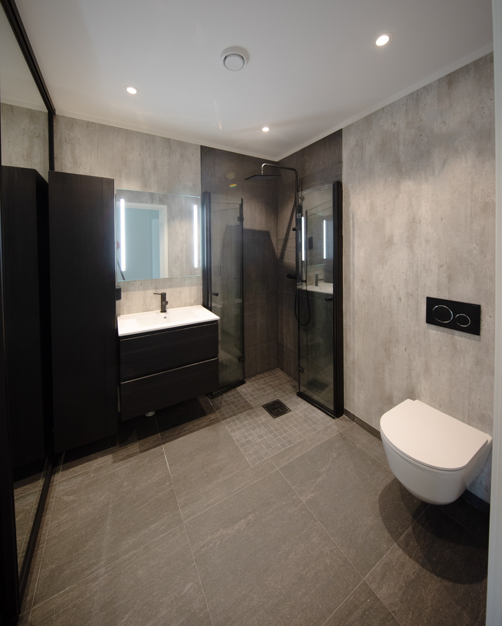 Stilfult moderne bad Galleribilde