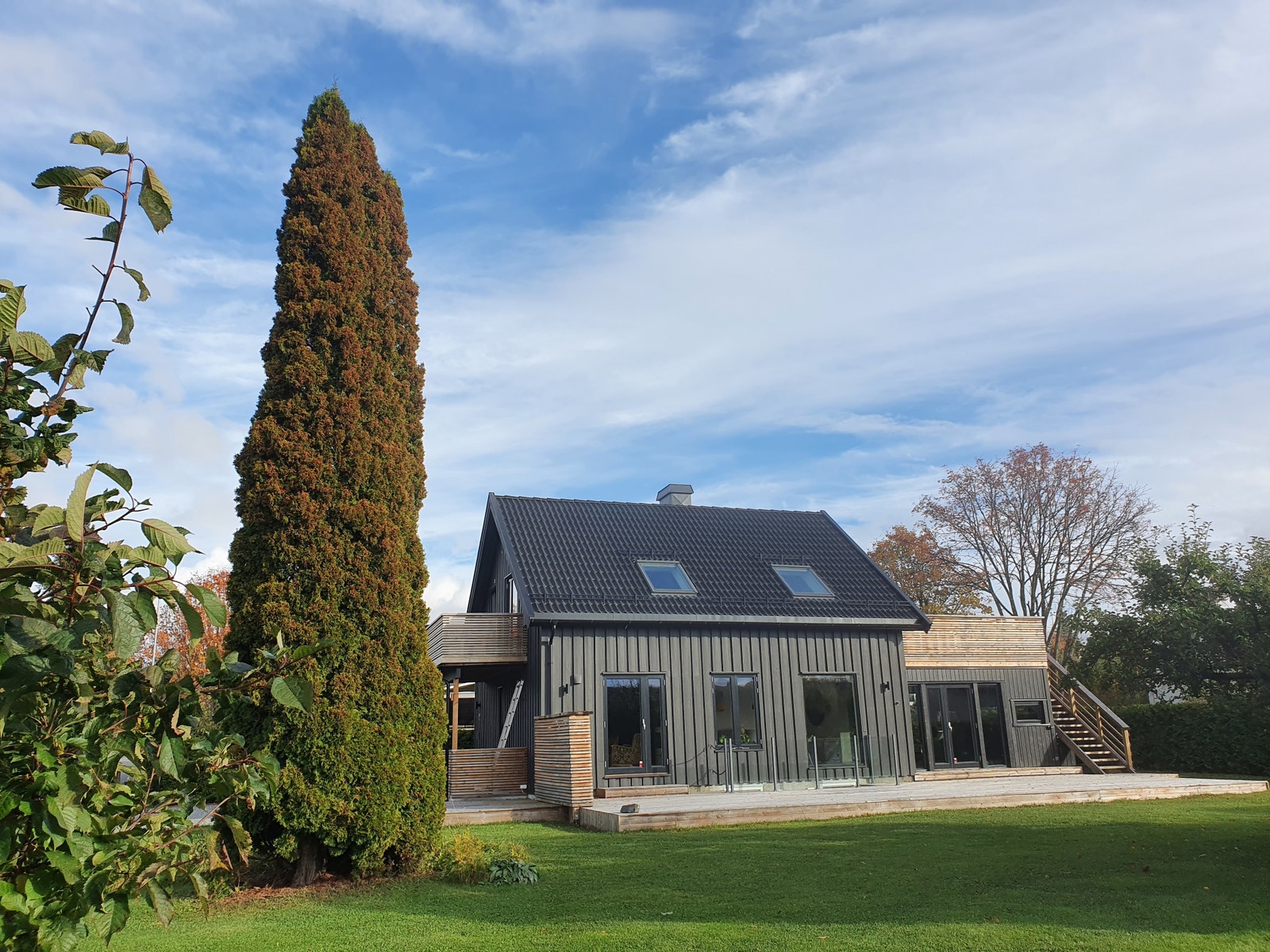Hus og hage Galleribilde