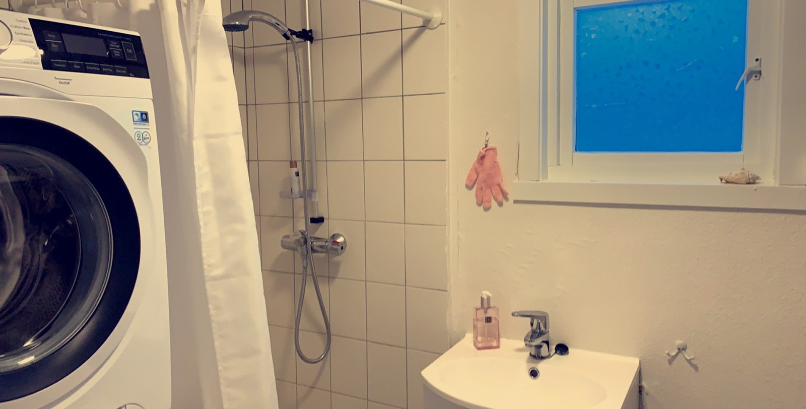 Lite eldre bad Galleribilde