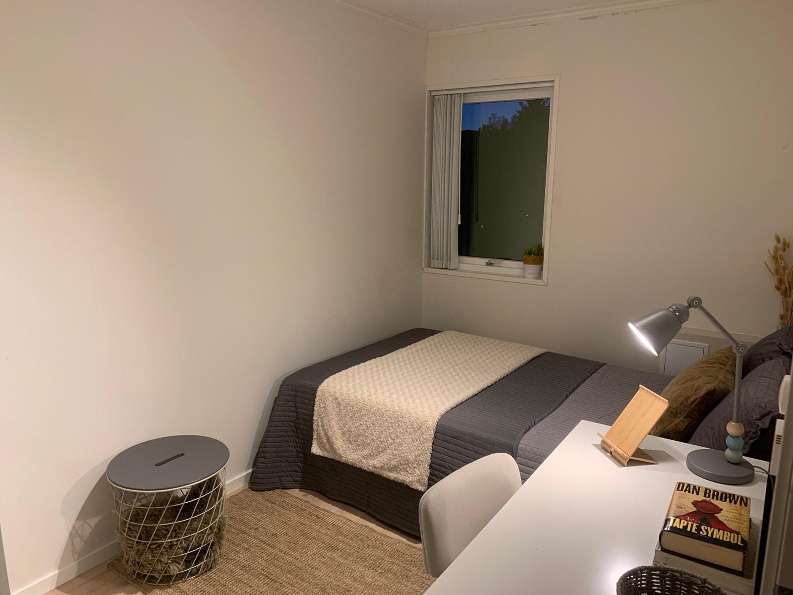 Rom 1 (seng 1,40m), utleid Galleribilde