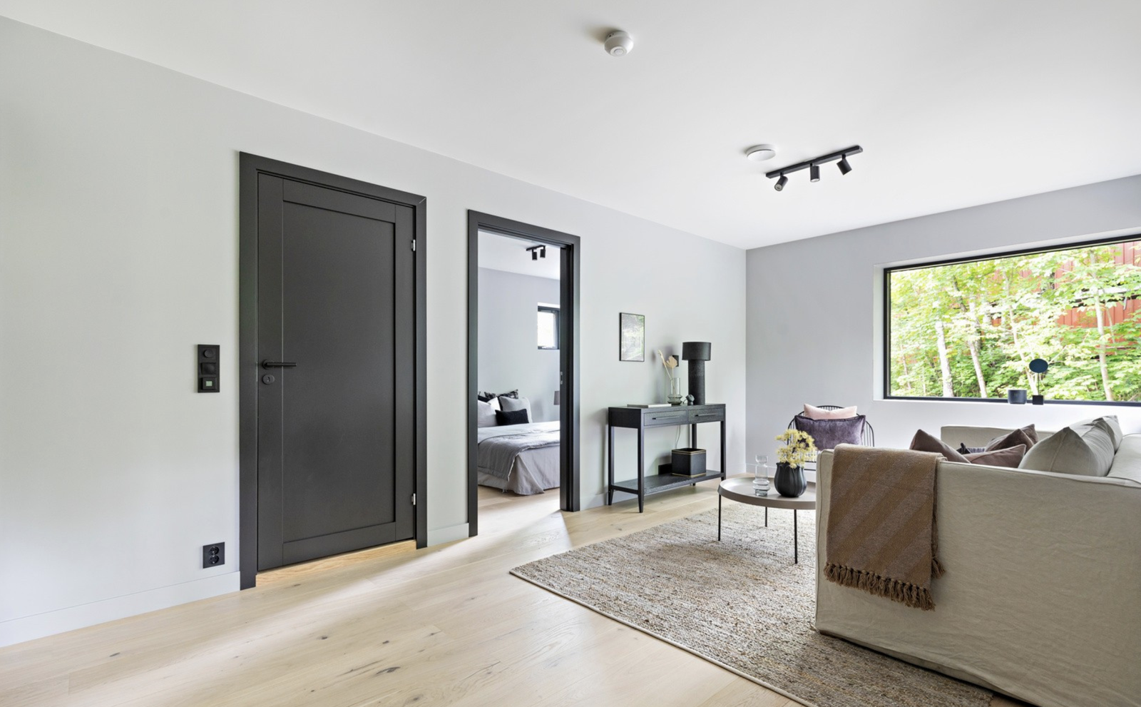 Stue. (Bilde fra salgsprospekt av bolig. Disse møblene er ikke våre) Galleribilde