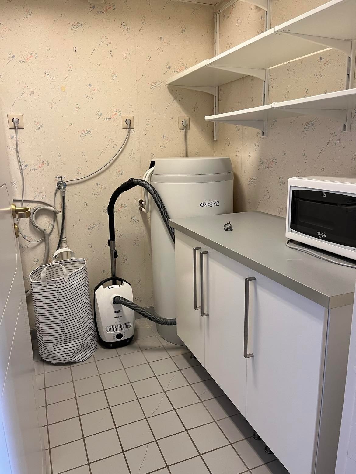 Vaskerom Galleribilde