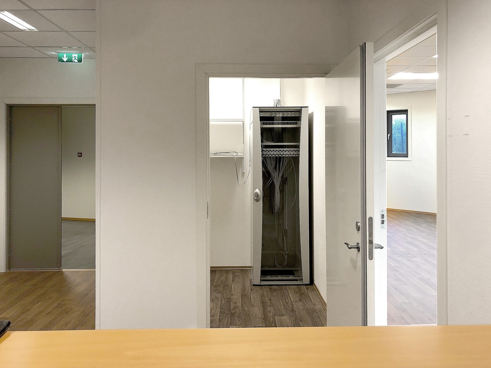 Datarom sentralt ved resepsjonen Galleribilde