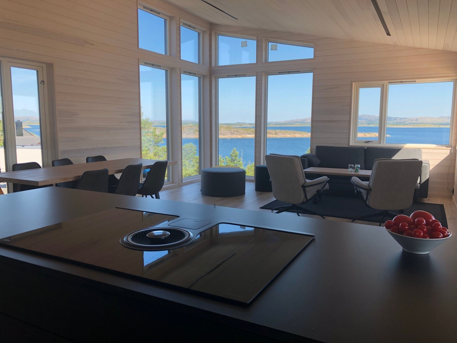 Fra kjøkken mot stue. Galleribilde