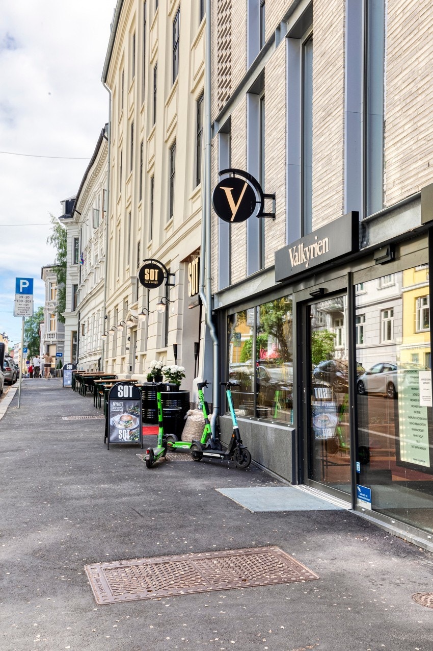 Valkyrien senter har blitt et flott tilskudd i Bogstadveien med mange klesbutikker, serveringssteder og Vinpmonopol Galleribilde