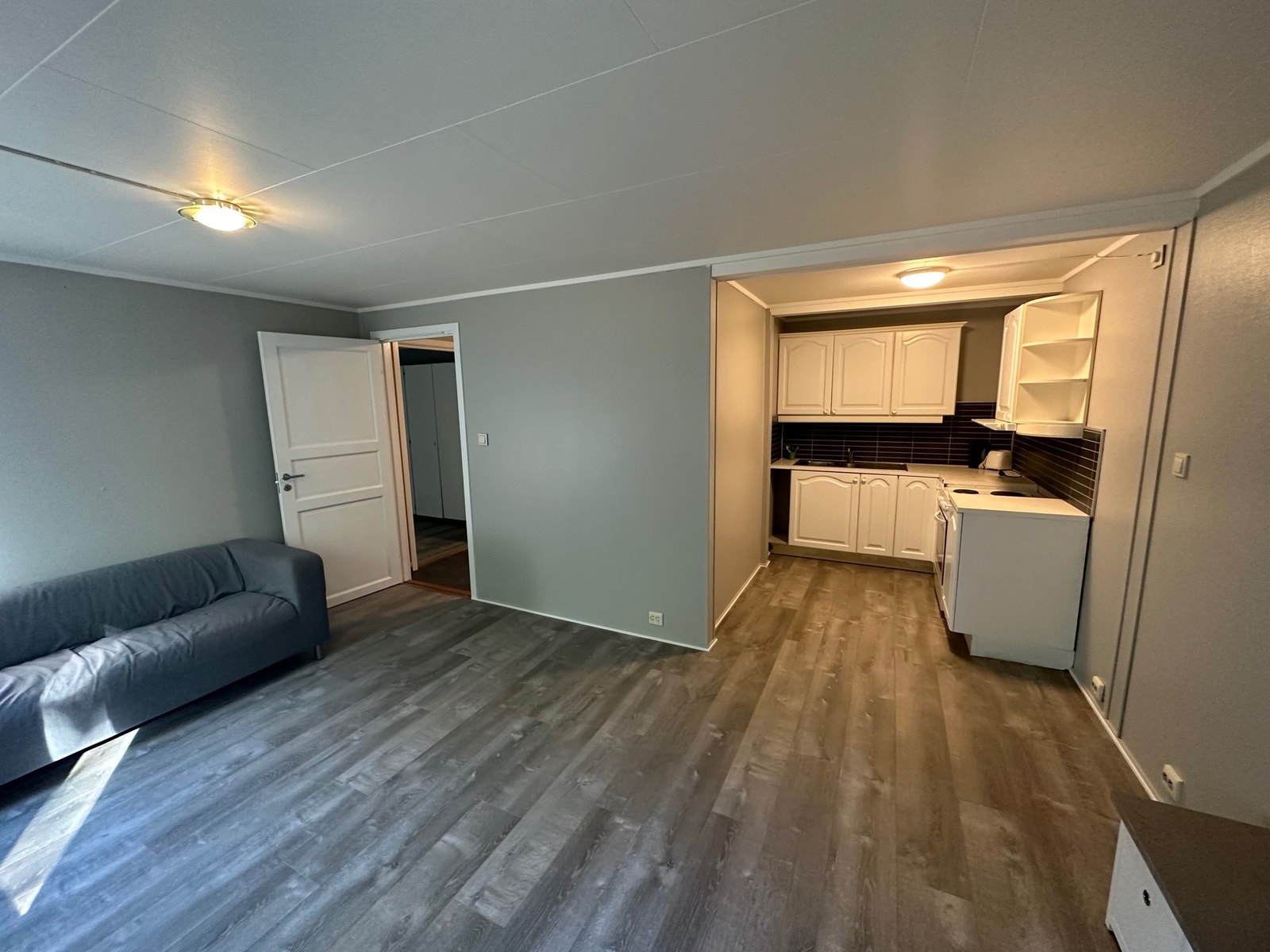 Kjøkken/Stue fra inngang Galleribilde