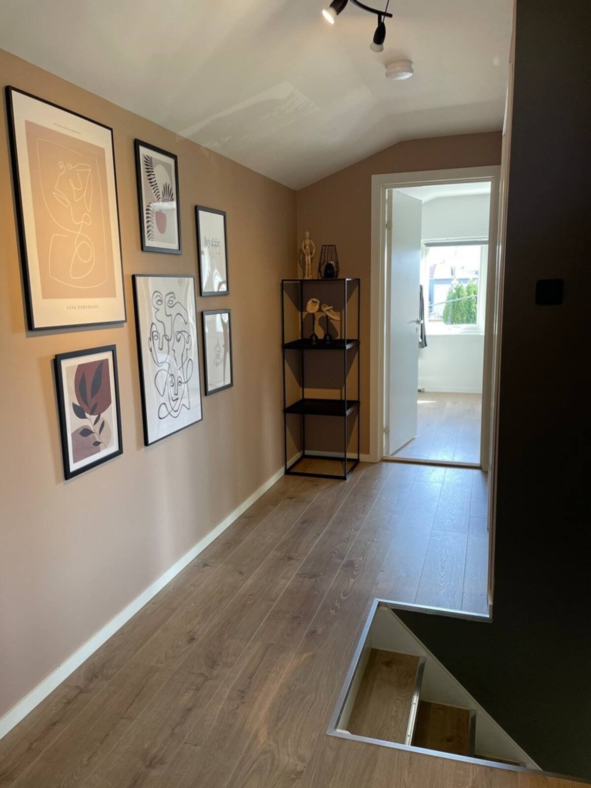 Gang 2. etasje Galleribilde