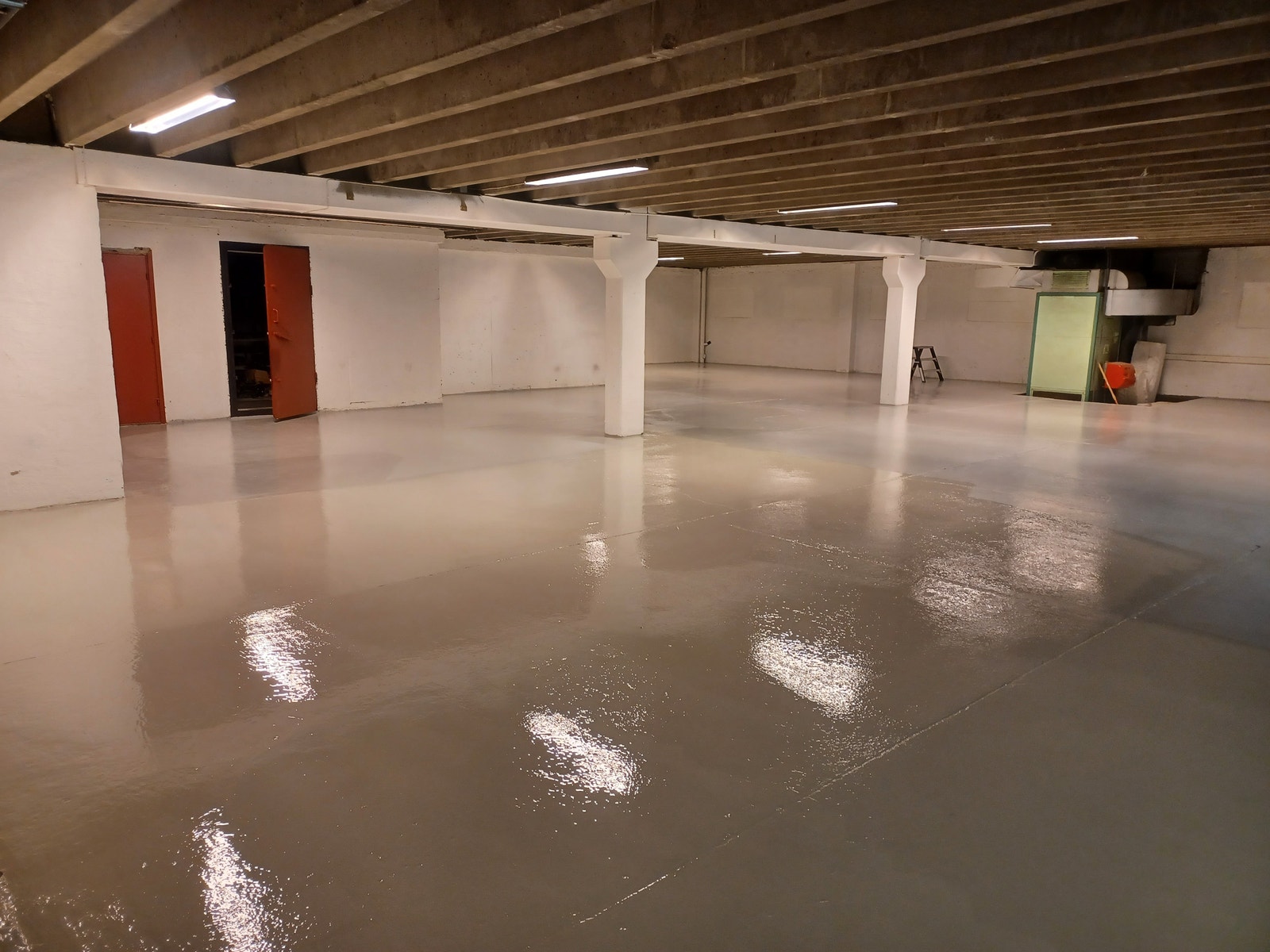 Lager/produksjon kjeller Galleribilde