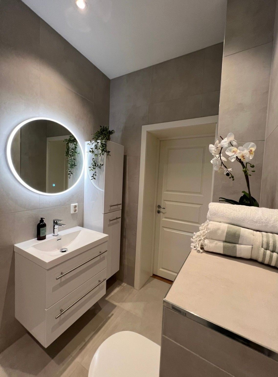 Felles bad Galleribilde