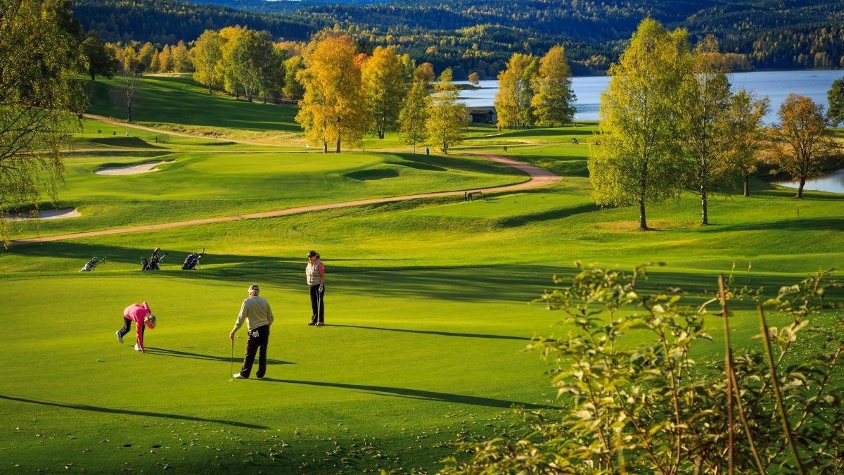 Bogstad golfbane ligger like i nærheten. Galleribilde