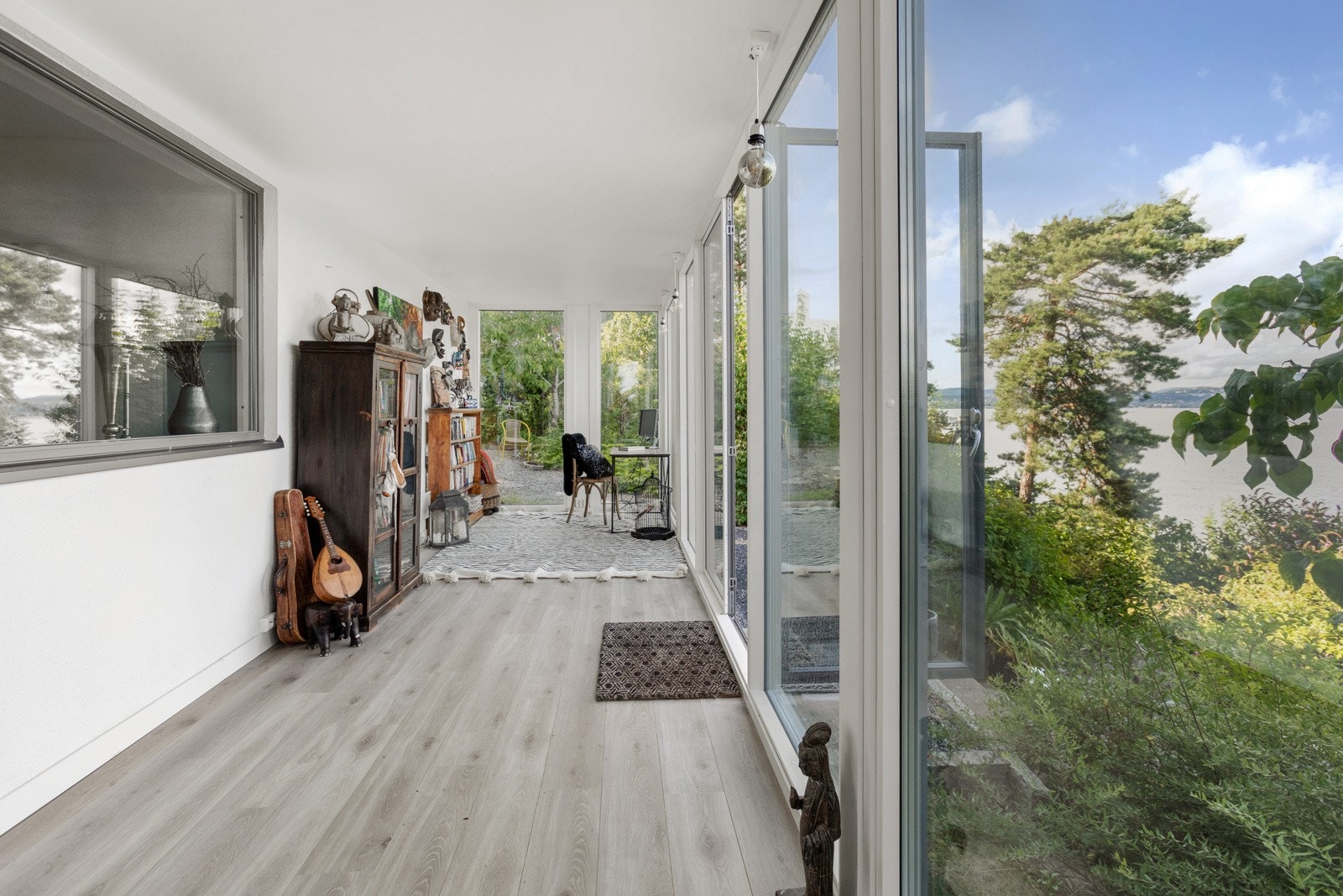 Glassveranda i underetasje Galleribilde