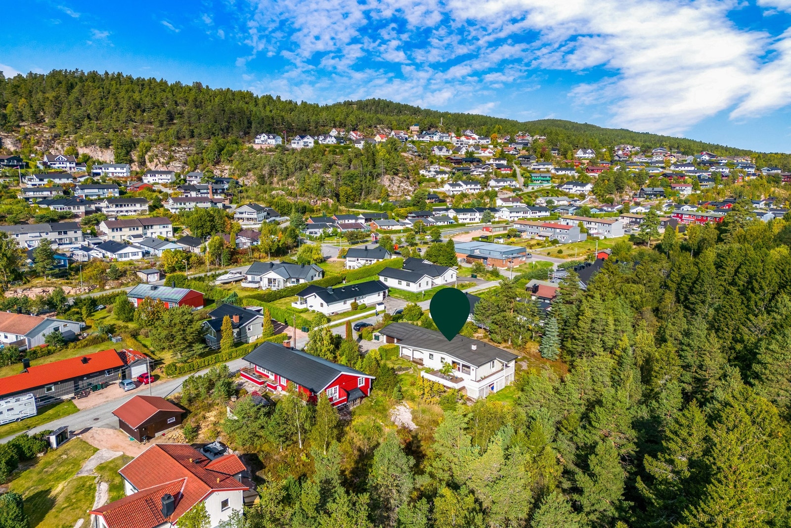 Det er ca. 25 minutters kjøring til Drammen Galleribilde