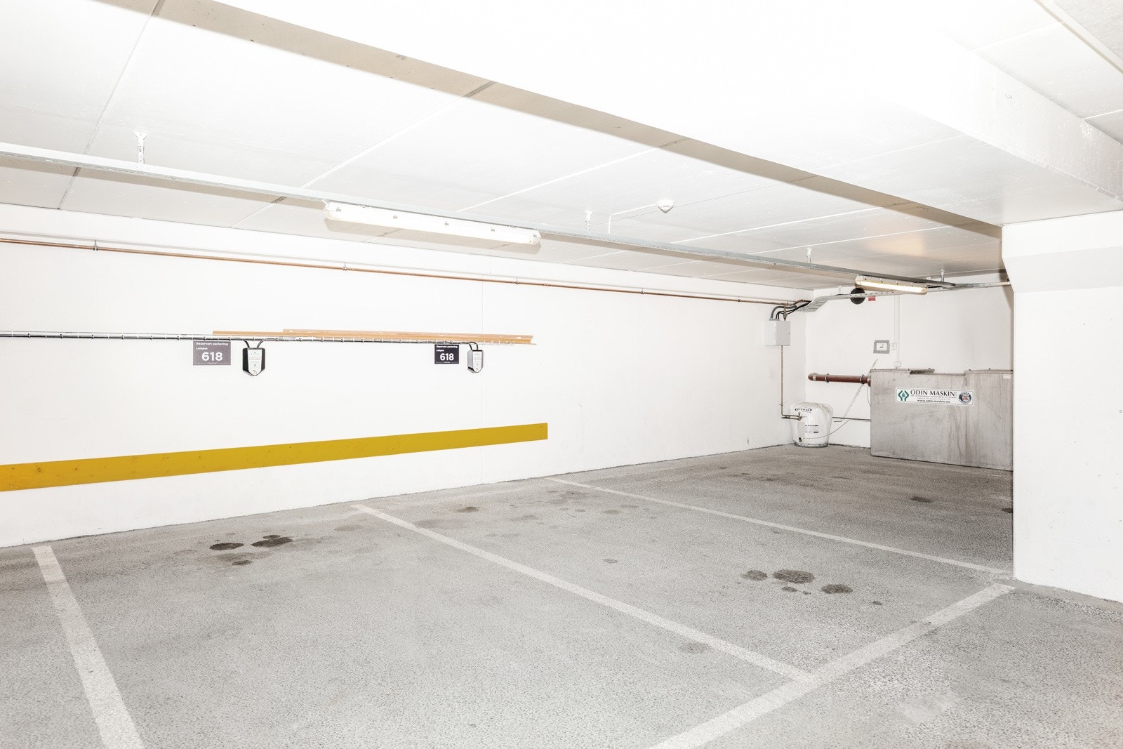 2 garasjeplasser i oppvarmet garasje. Mulighet for lading av el-bil Galleribilde