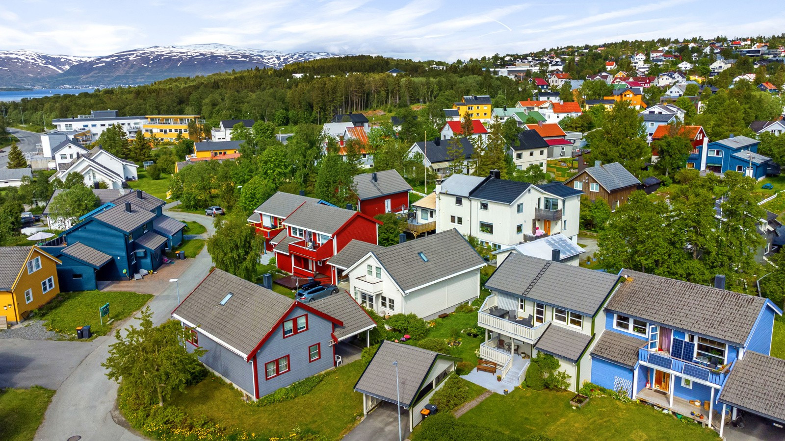 Boligen ligger også skjermet til.