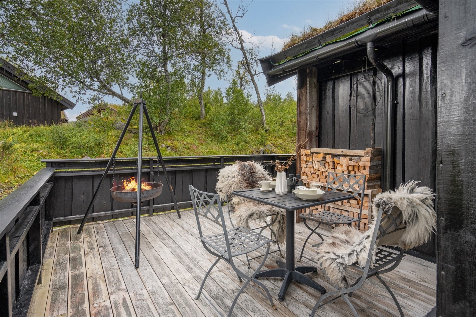 Terrassen mot nord er også delvis overbygget Galleribilde