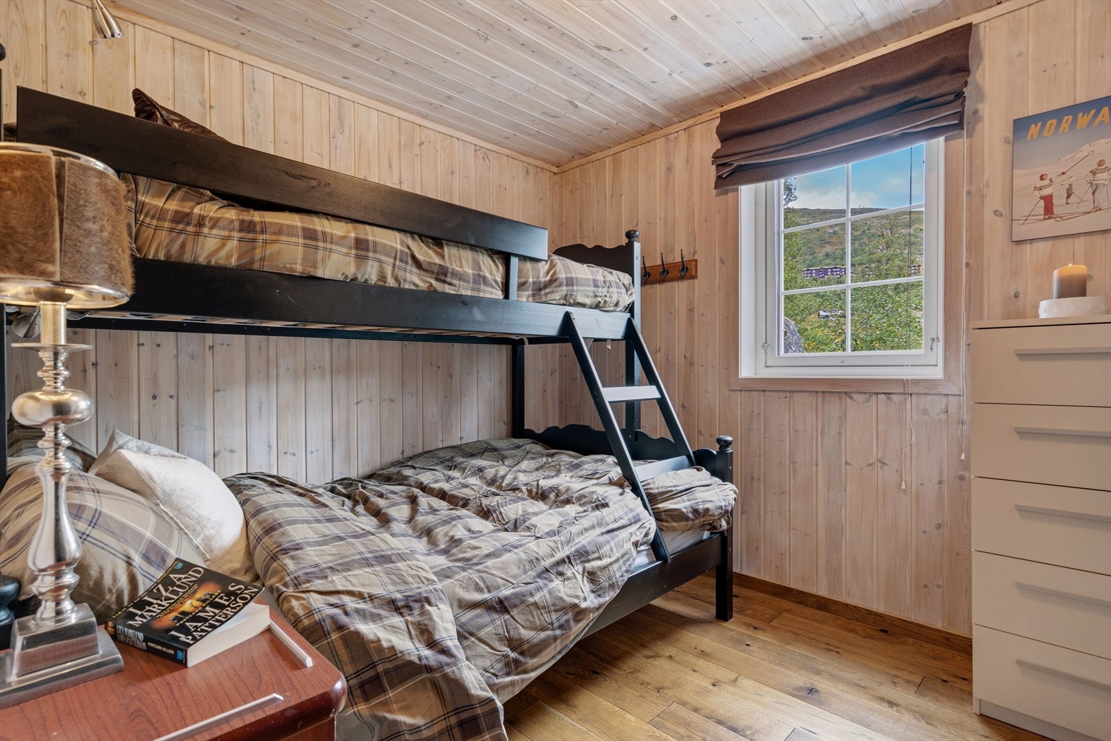 Sover 2 nede (soverom 3 nede er i dag benyttet som bod) Galleribilde