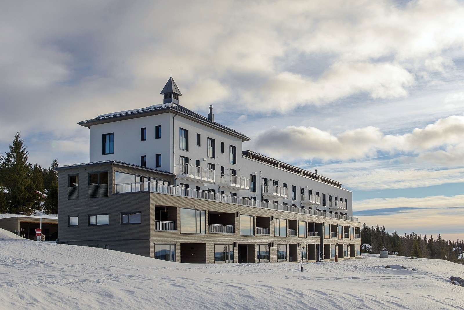Nevra ligger høyt og fritt. Galleribilde