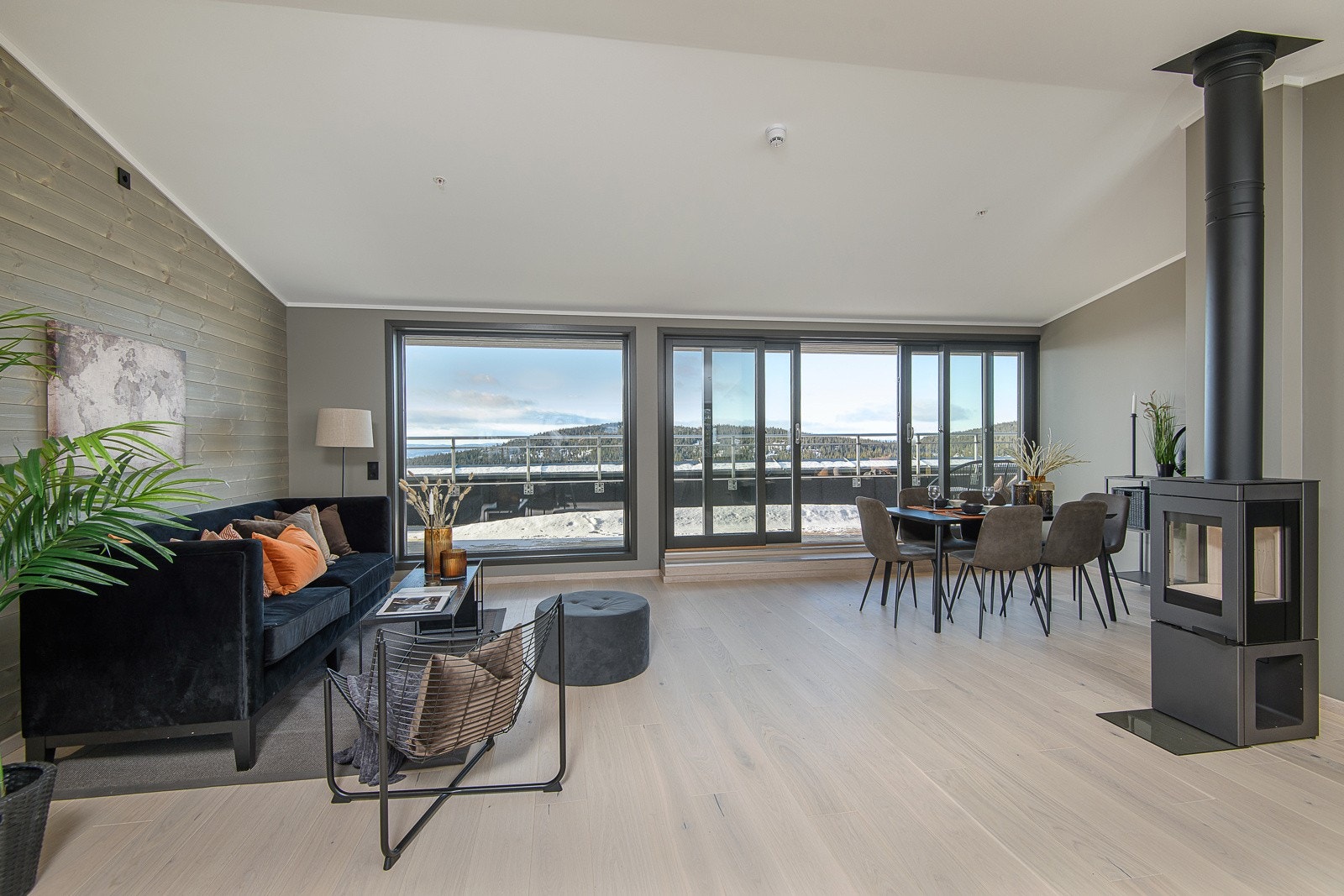 Velkommen til Nevra 412 - Bildene i annonsen er fra naboleiligheten som har tilsvarende standard og løsninger Galleribilde