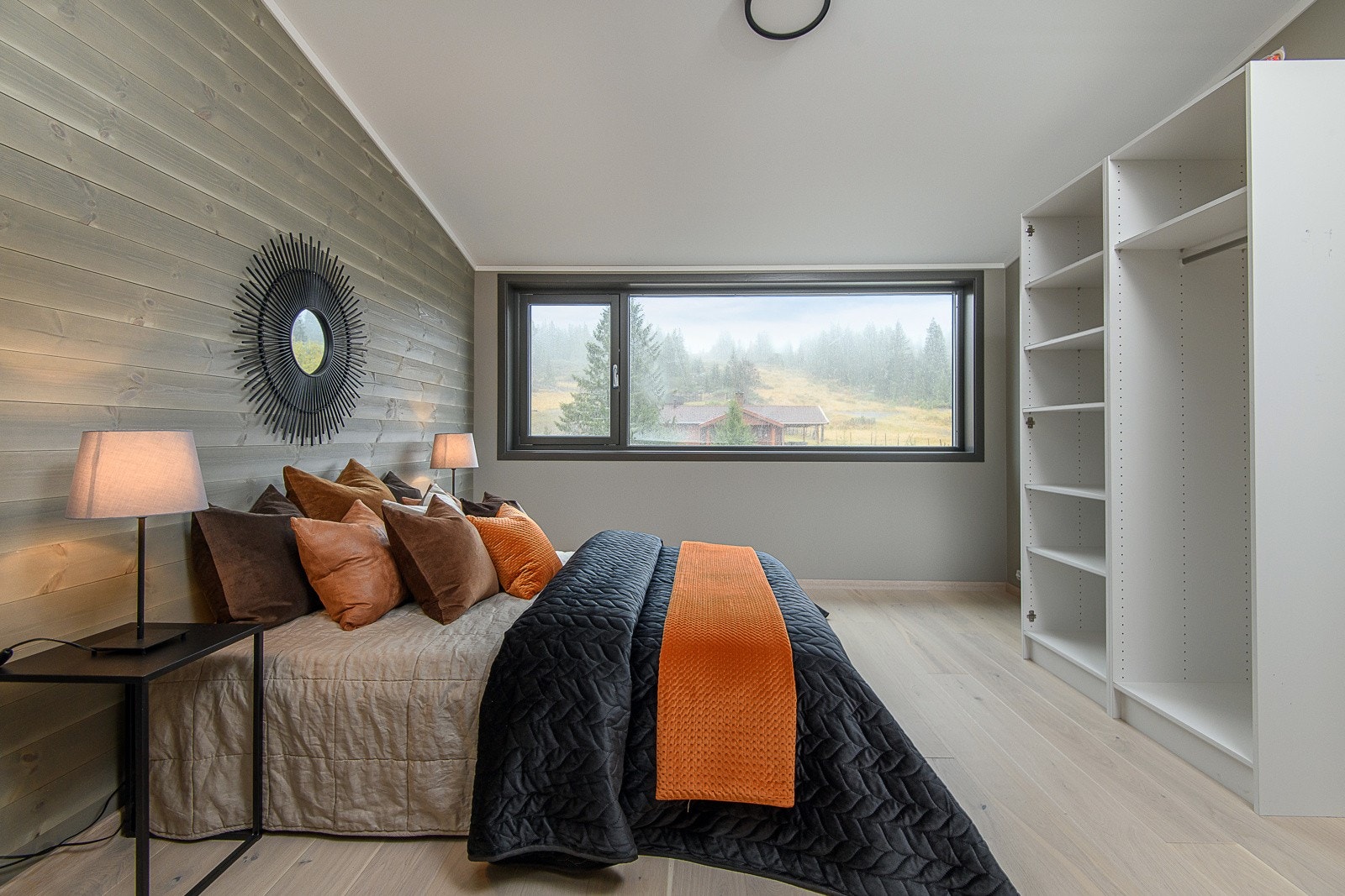 Leiligheten har 3 gode soverom. Galleribilde