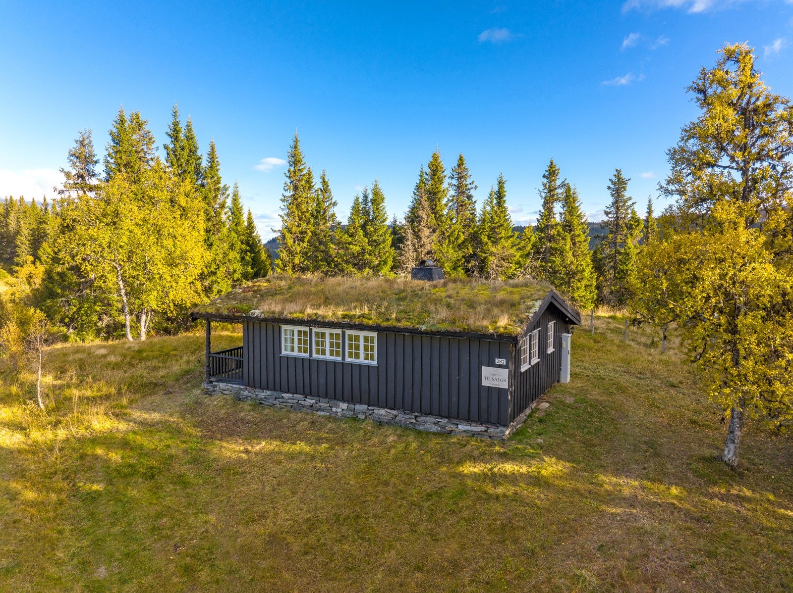 Hytta har en usjenert beliggenhet. Galleribilde