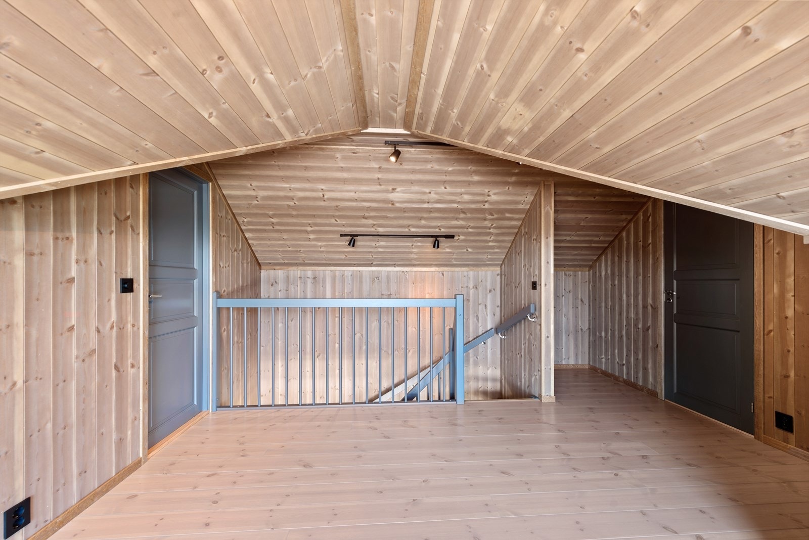 Loftstue Galleribilde