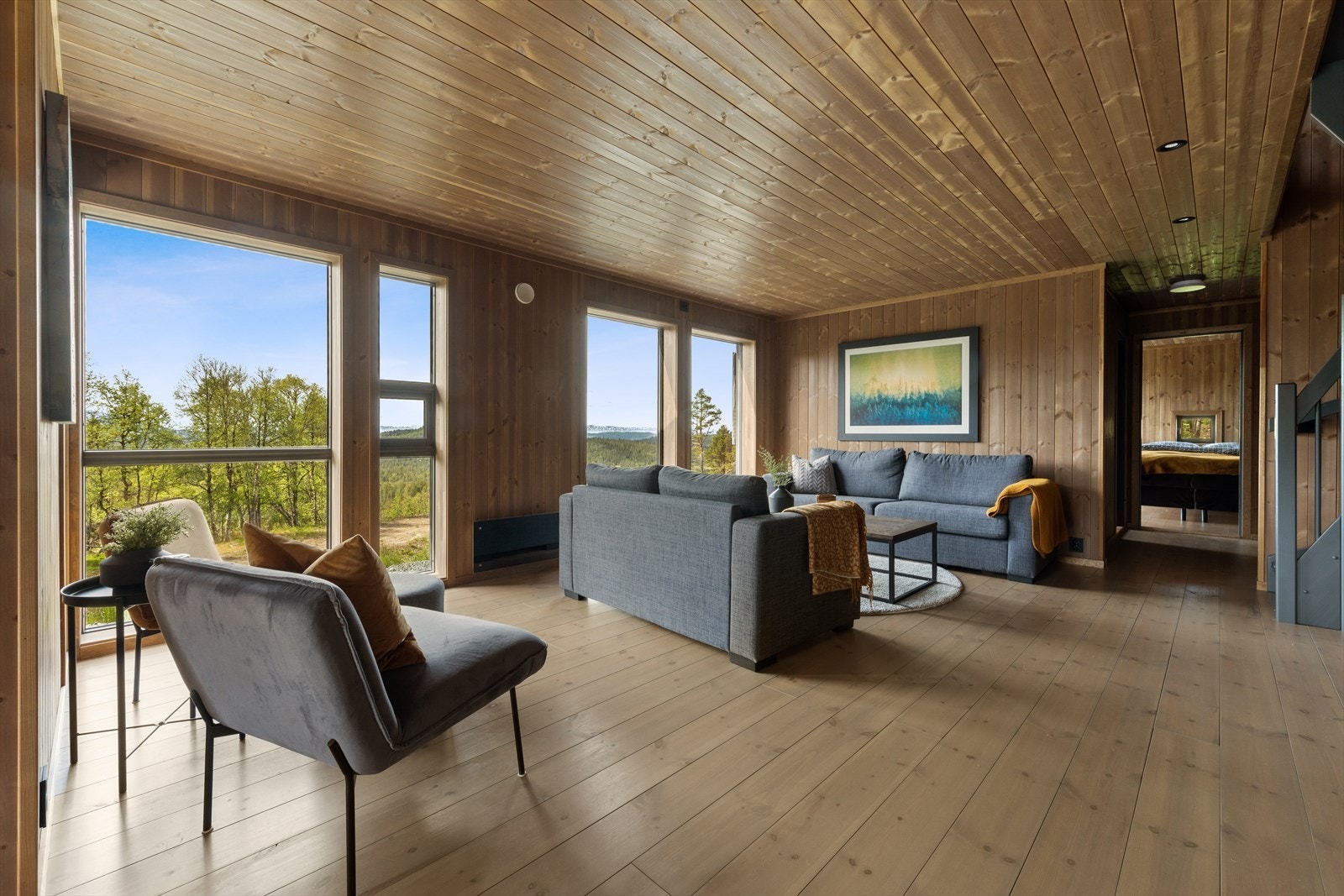 Stue med god plass til venner og familie. Galleribilde