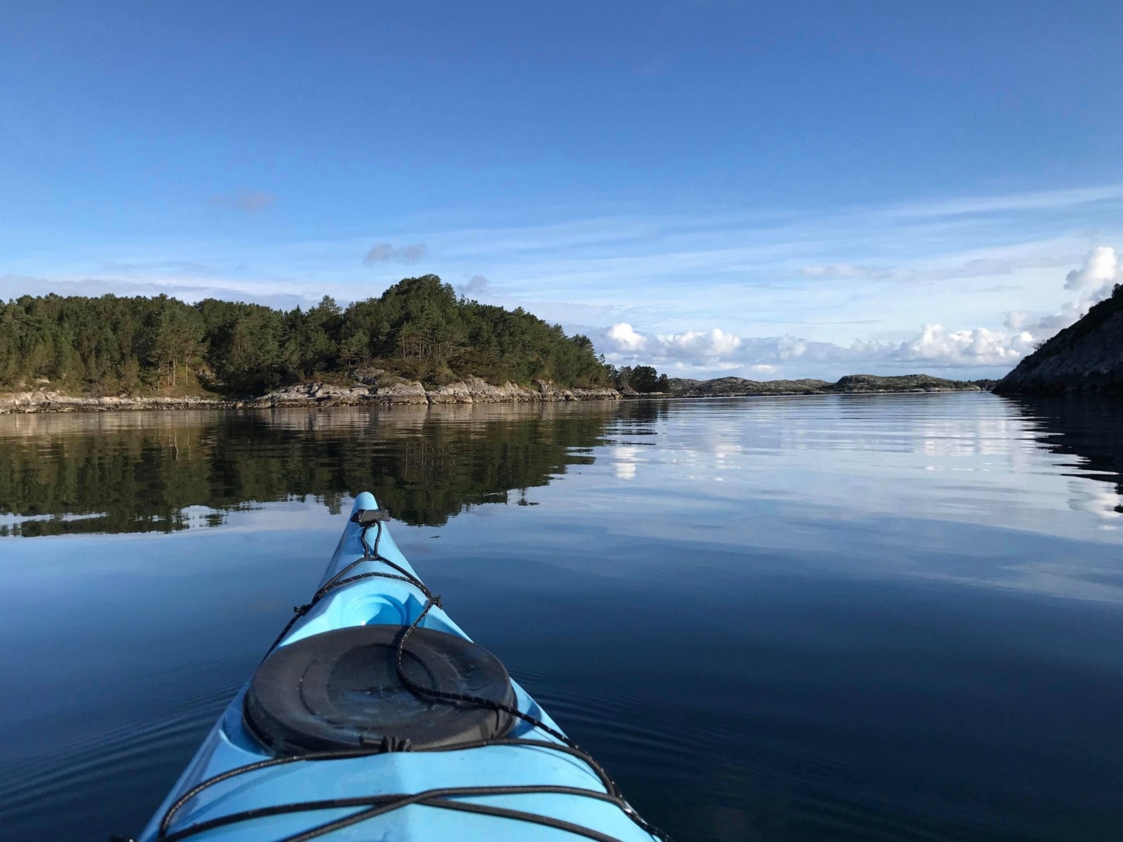 Start dagen med en padletur mellom holmene. Galleribilde