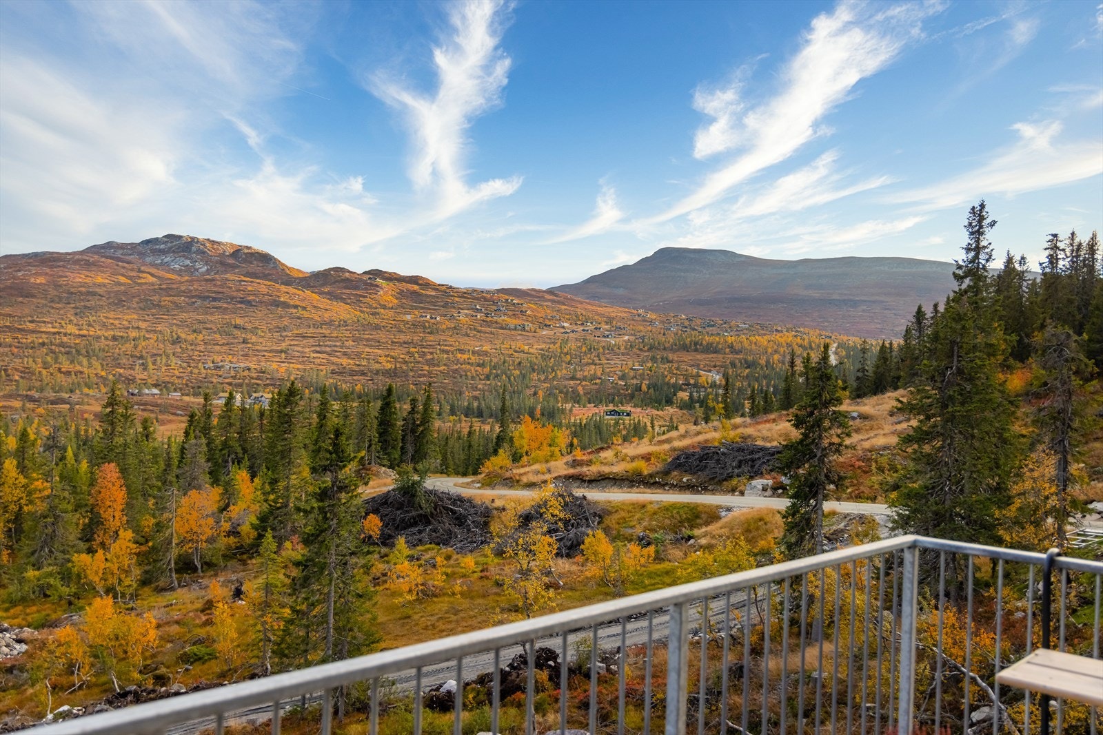 Majestetiske Høgevardetoppen i sør Galleribilde