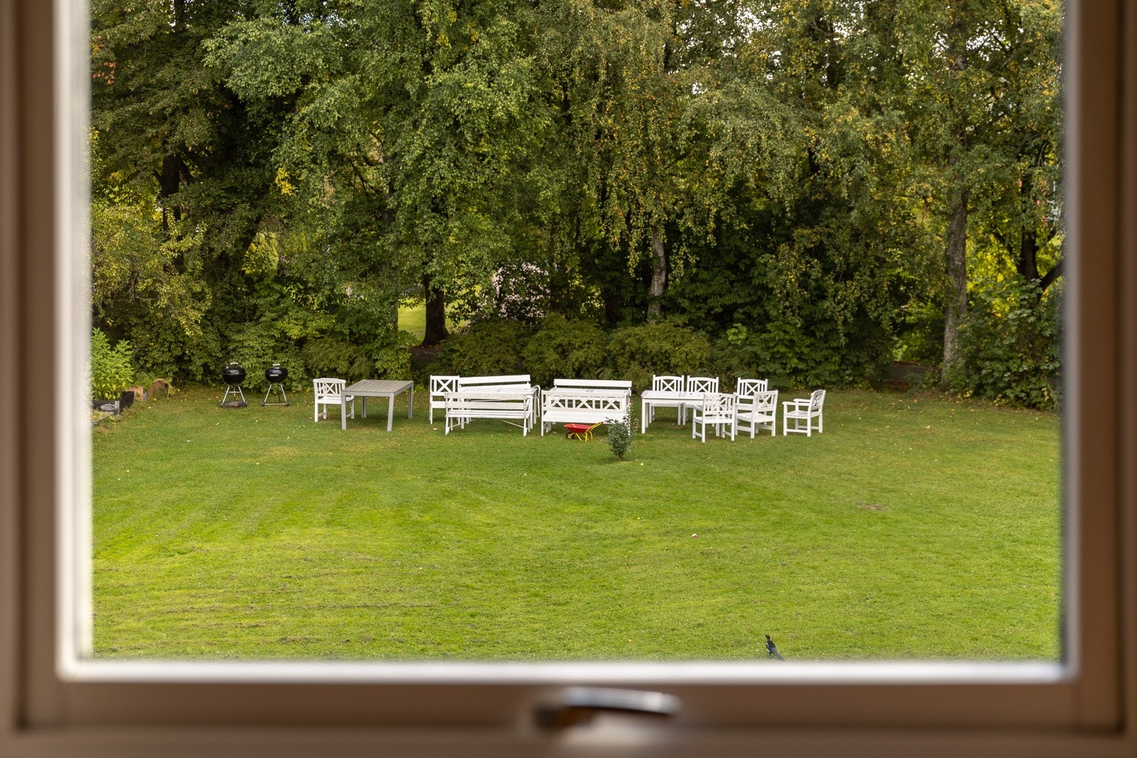 Utsyn fra kjøkkenvinduet. Galleribilde