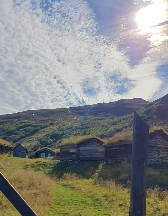 Fra Kalven seter mot alpinanlegget Galleribilde