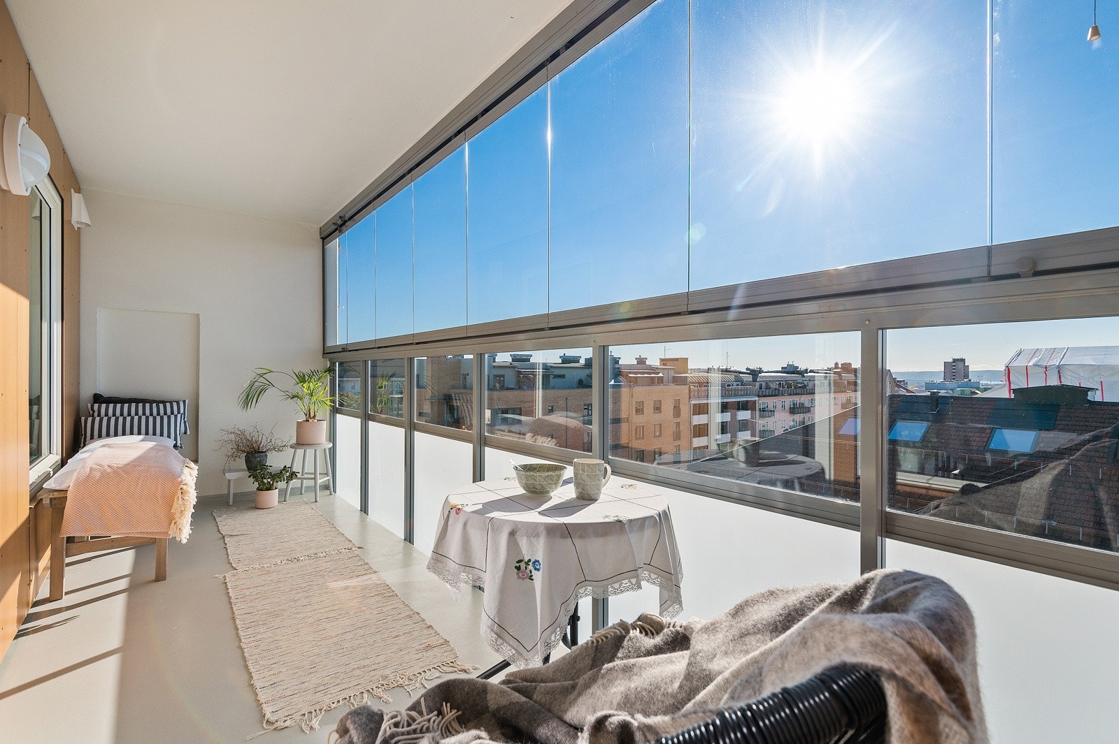 Balkong med mulighet for innglassing. Galleribilde