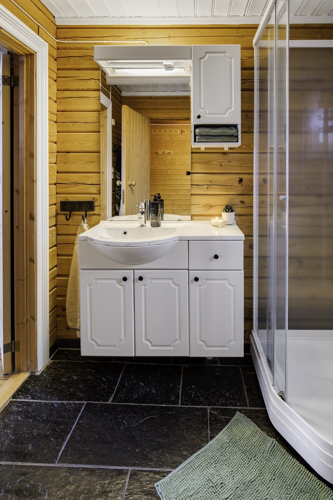 Skifergulv med varmekabler Galleribilde