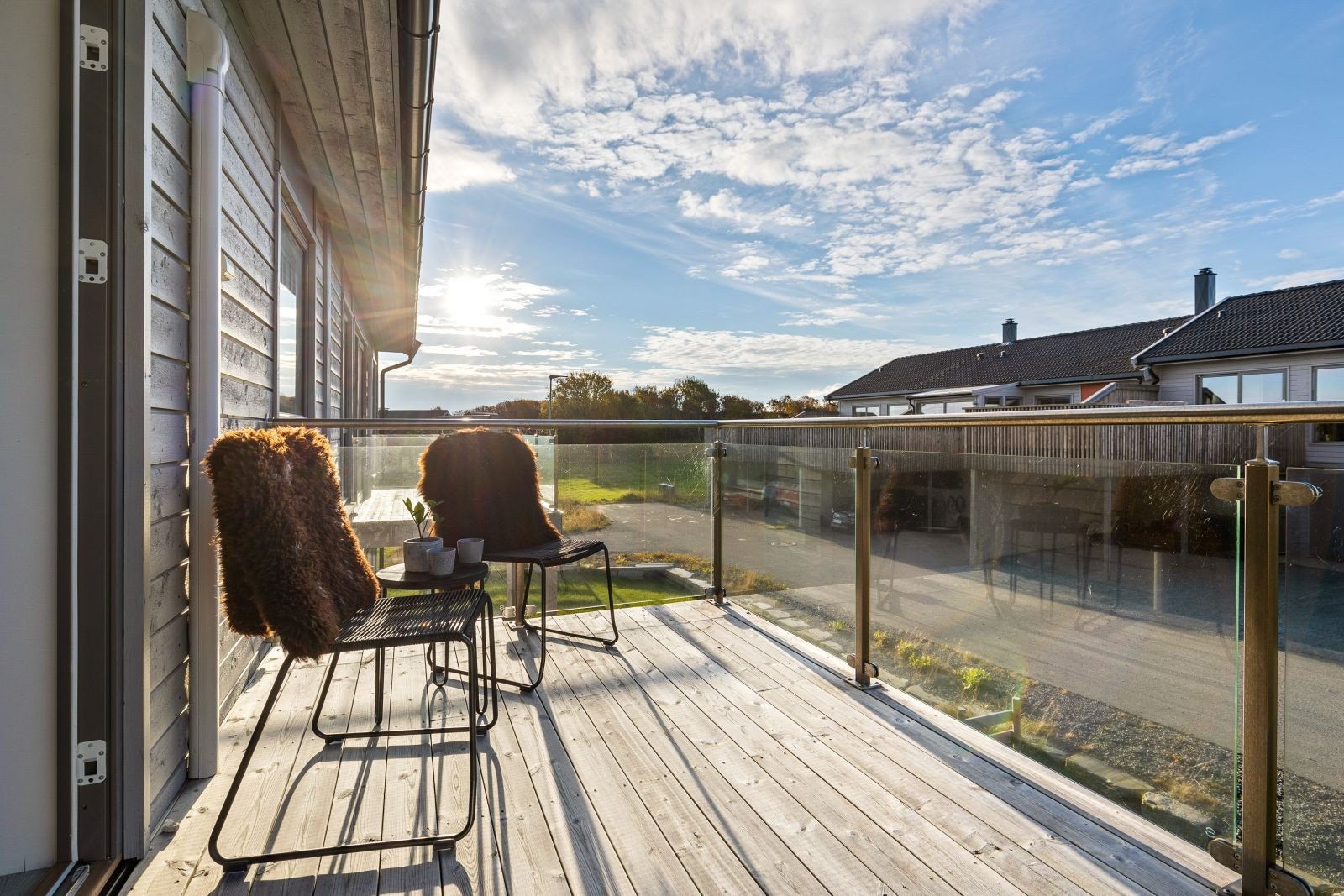 Balkongen er på ca. 8 kvm. Galleribilde