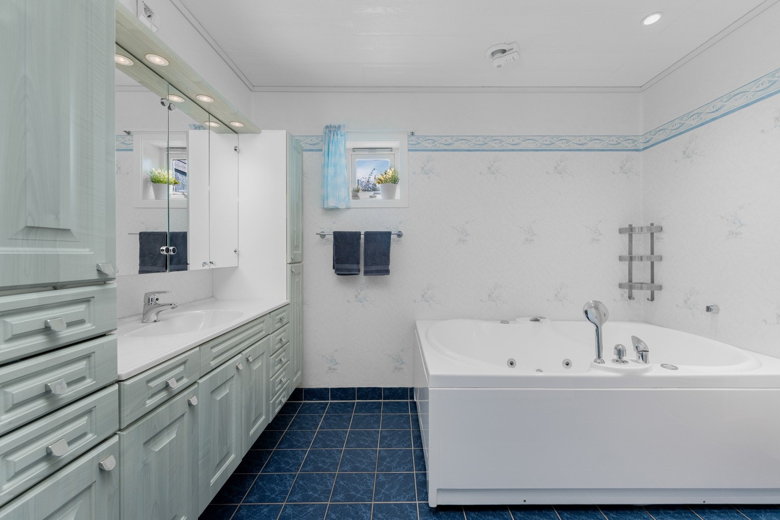 Stort og romslig bad. Galleribilde