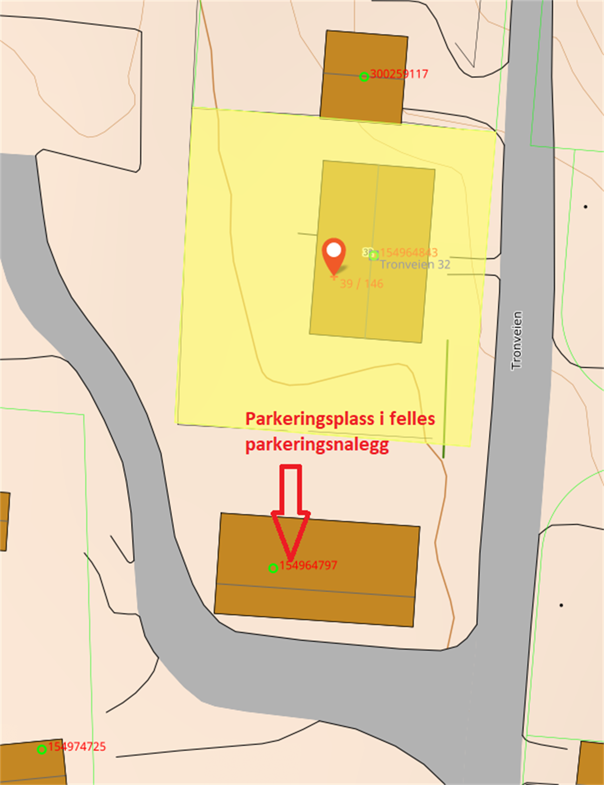 Eiendommen har parkeringsplass i felles garasjeanlegg..png Galleribilde