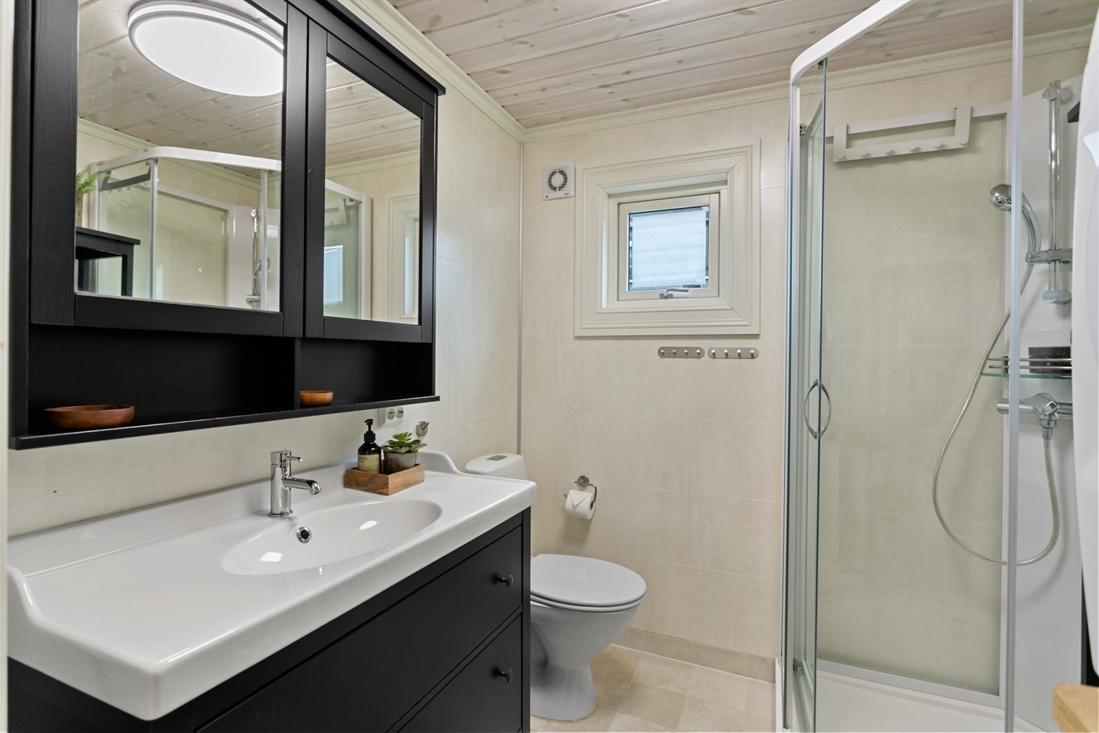 Badet Galleribilde