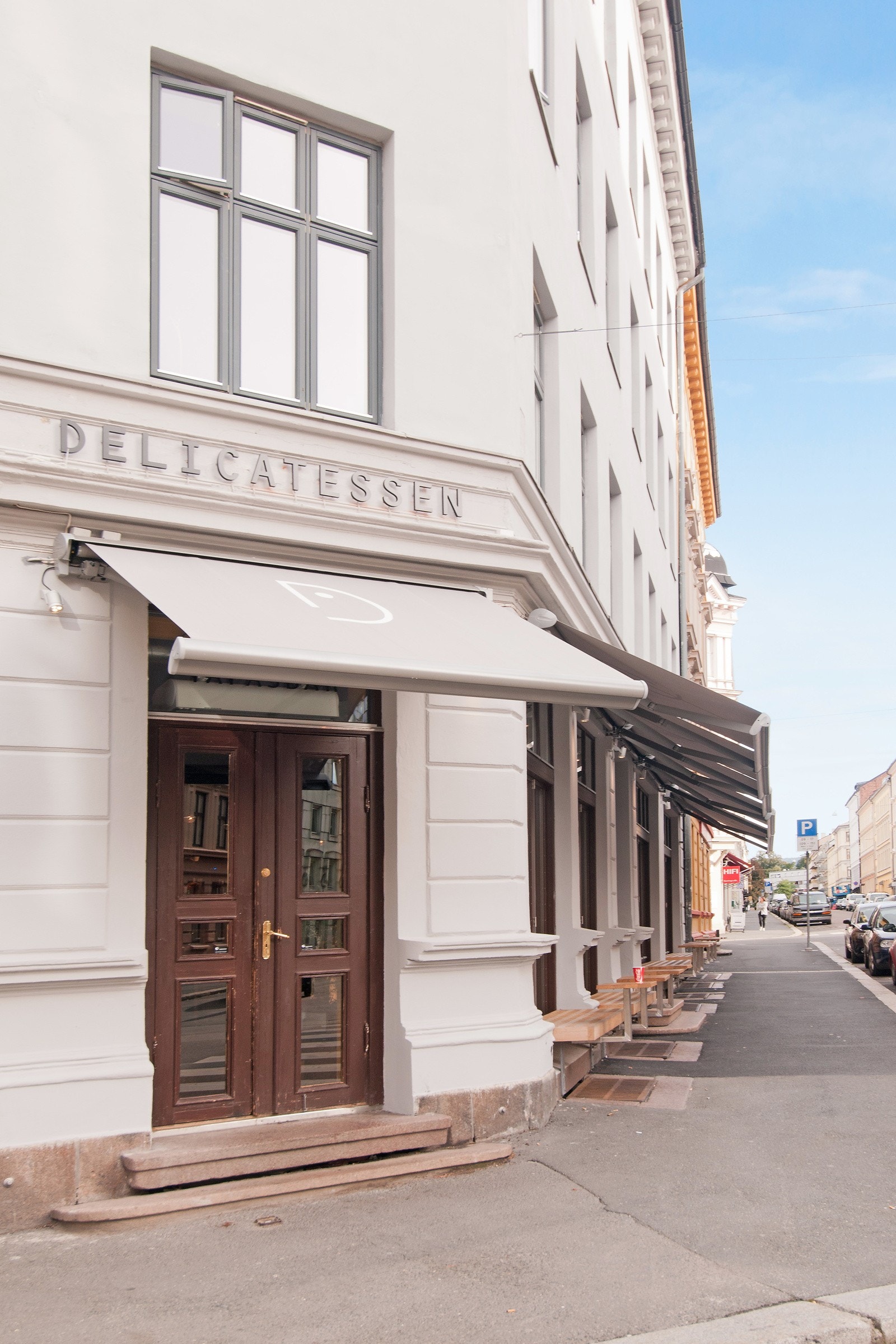 Området har mange gode og populære spisesteder. Galleribilde