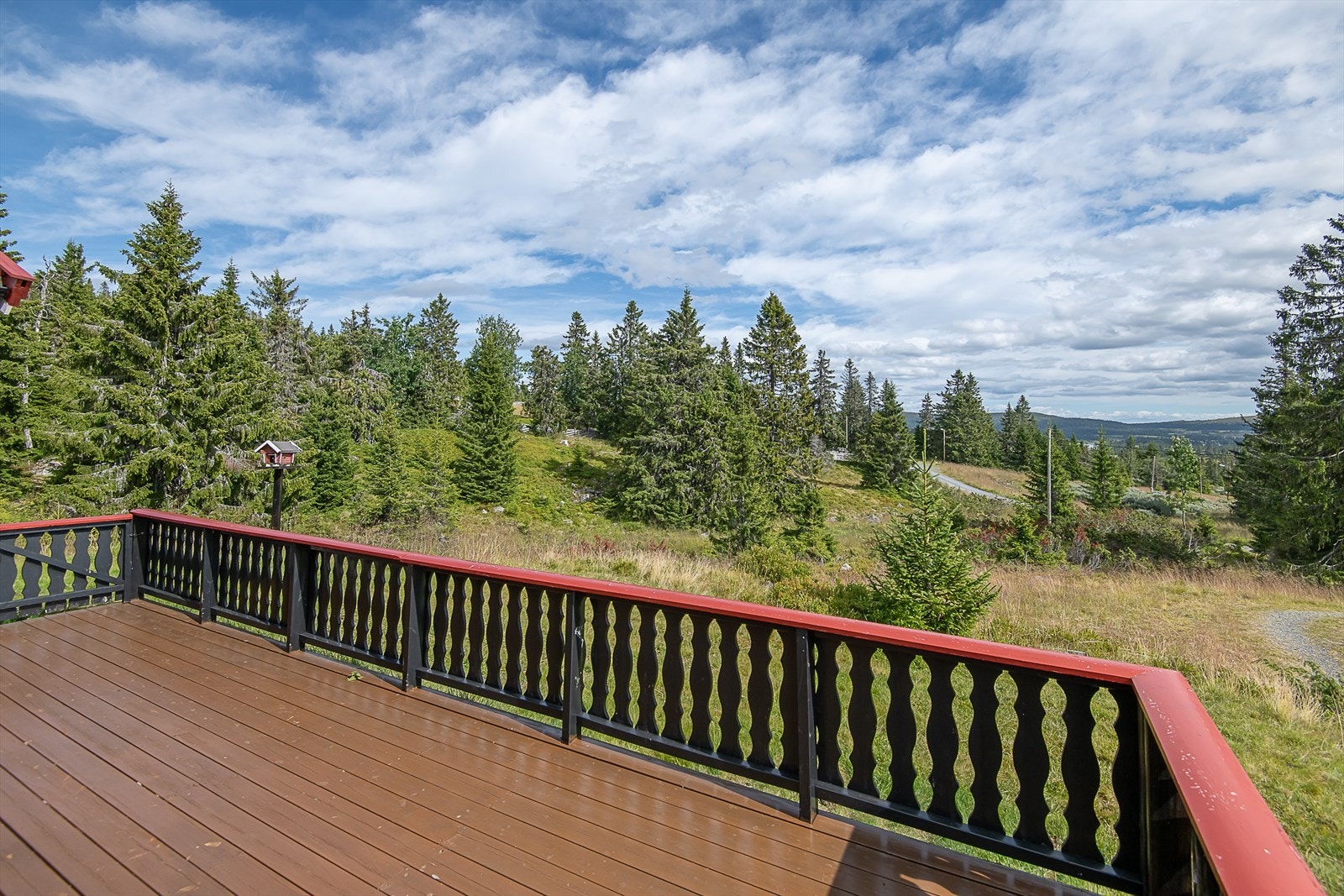 Området ble i 2012 kåret til Norges beste langrennsdestinasjon. Her finner du nemlig rundt 300 km med preparerte skiløyper Galleribilde