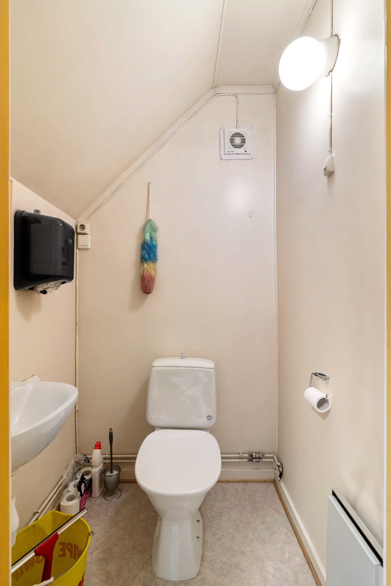 Wc-rom ved trapperommet
