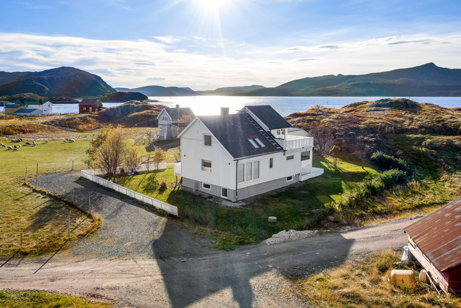 Velkommen til Austeinveien 60 - Presentert av SNE Eiendomsmegling ved eiendomsmegler Jonas Bergersen!