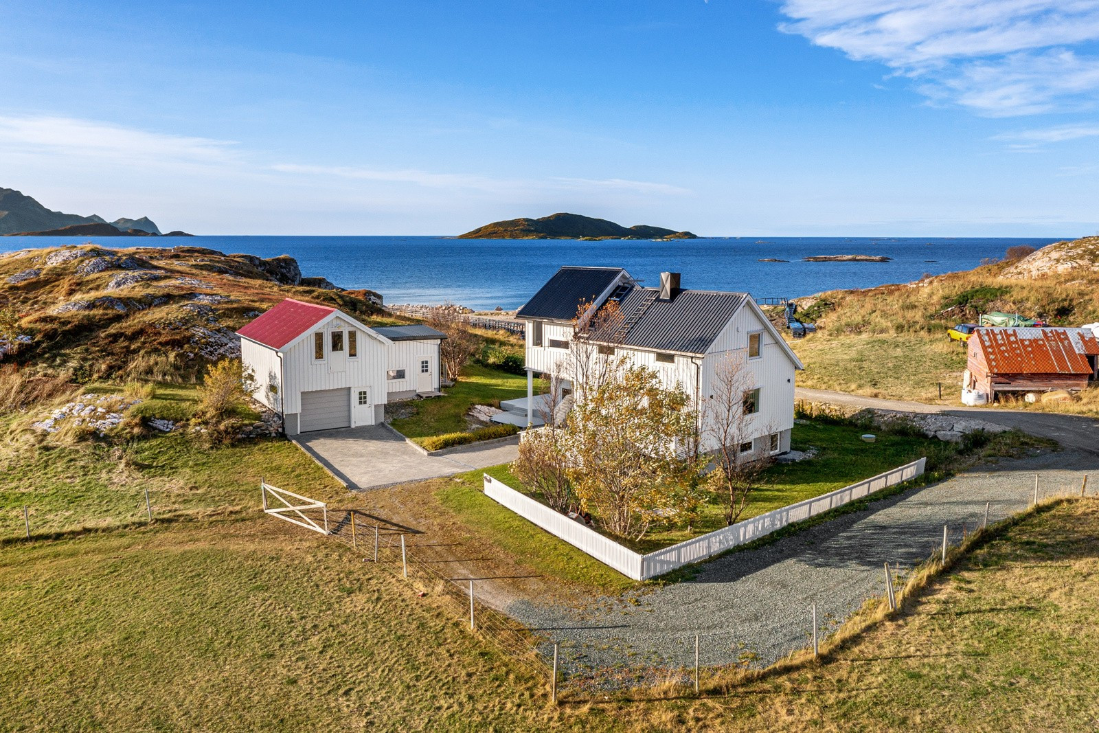 Veldig fin og betydelig oppgradert enebolig på Brensholmen!