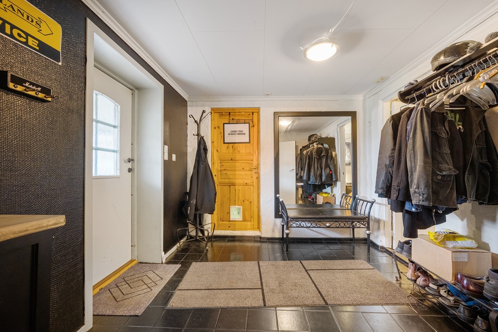 Inngangsparti - underetasjen Galleribilde