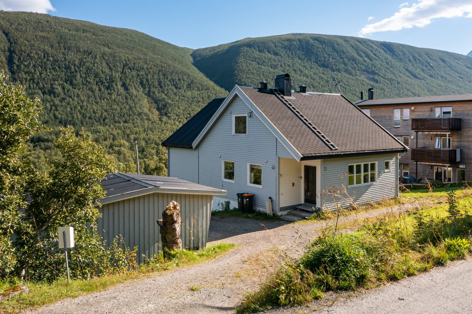 Velkommen til Turistvegen 112 - Presentert av SNE Eiendomsmegling ved eiendomsmegler Ivar Nerdal!